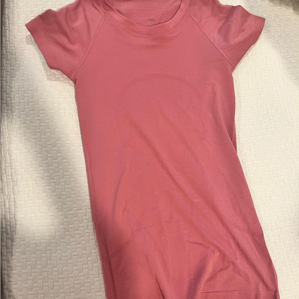 Lululemon swiftly tech